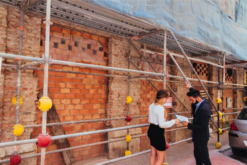 Platform For Installing Cladding in Stamford Hill N16 5